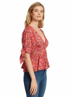 OJG Briana Top In Acrylic Ditsy Clothing
