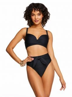 Amerex Basic Solids Twisted D-Bra In Black