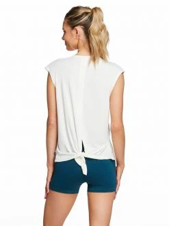 Rockfit Clothing Hattie Tee In Egret