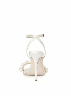Camuto Omilira High Heel In White Shoes