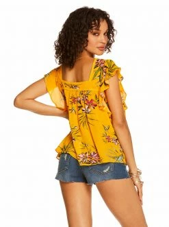 OJG Lauryn Top In Tropical Oasis Clothing