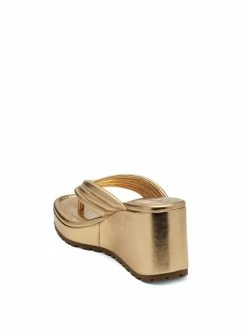 Camuto Kemnie Wedge Slide In Gold