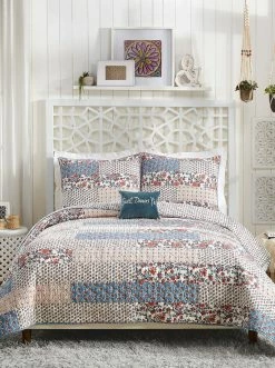 Peking Handicraft Home Tallulah Quilt