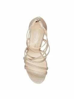 Camuto Stassey Sandal In Champagne